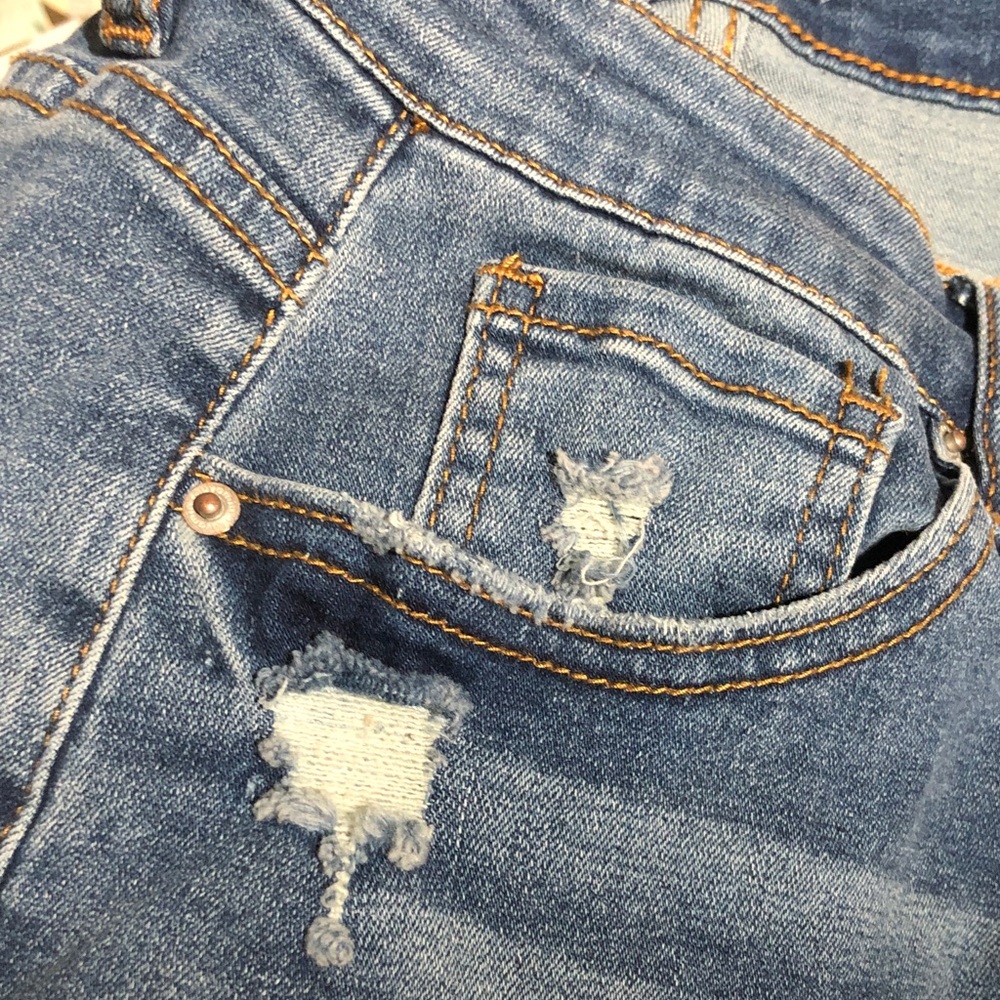 Luvamia Women's Distressed Dark Blue Jean Soft Denim Shorts size Large NWOT - Picture 10 of 11
